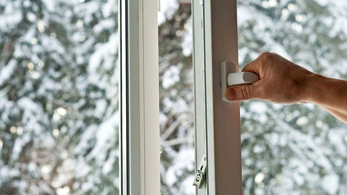 I v zimě: zde je důvod, proč byste měli každé ráno otevírat okno v ložnici