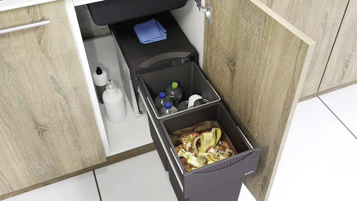 Škodí umístění odpadkového koše v kuchyni domu? Jakým směrem by měl být koš umístěn? Poradil astrolog