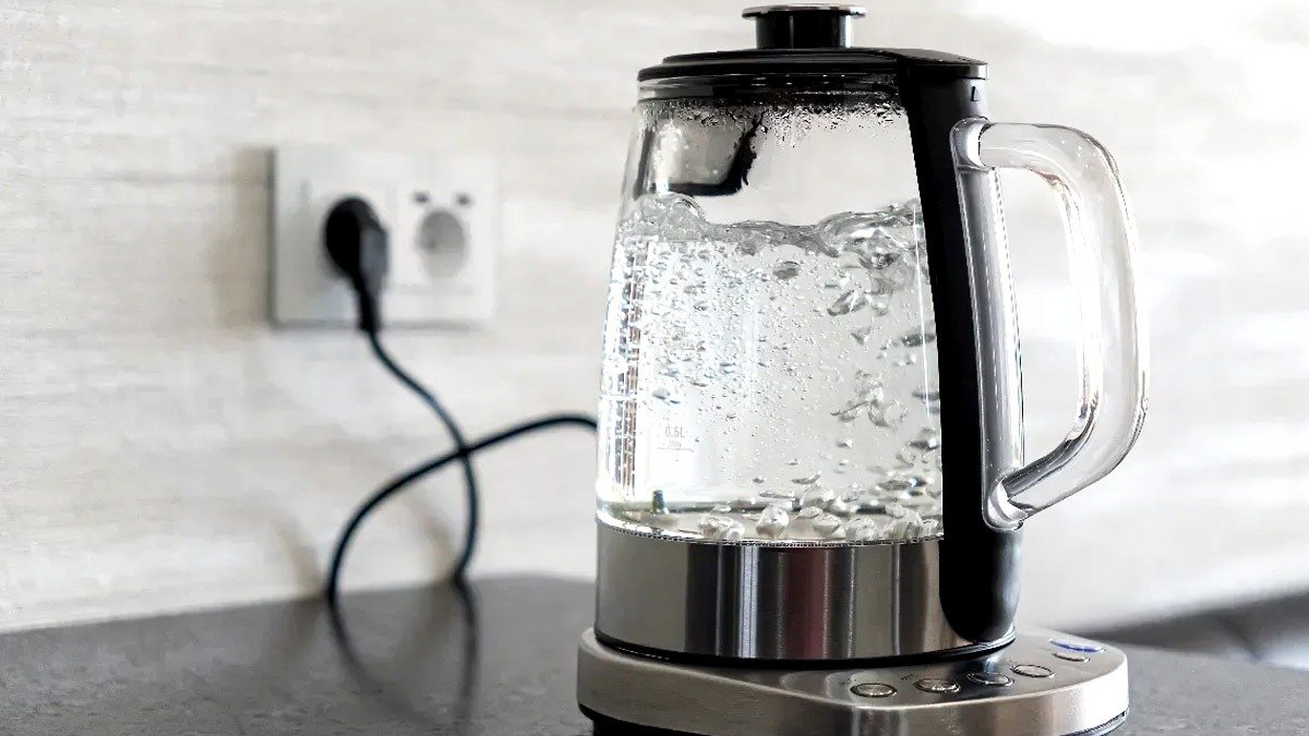 Vroucí voda a toaletní papír: tento málo známý trik řeší běžný problém v domácnosti