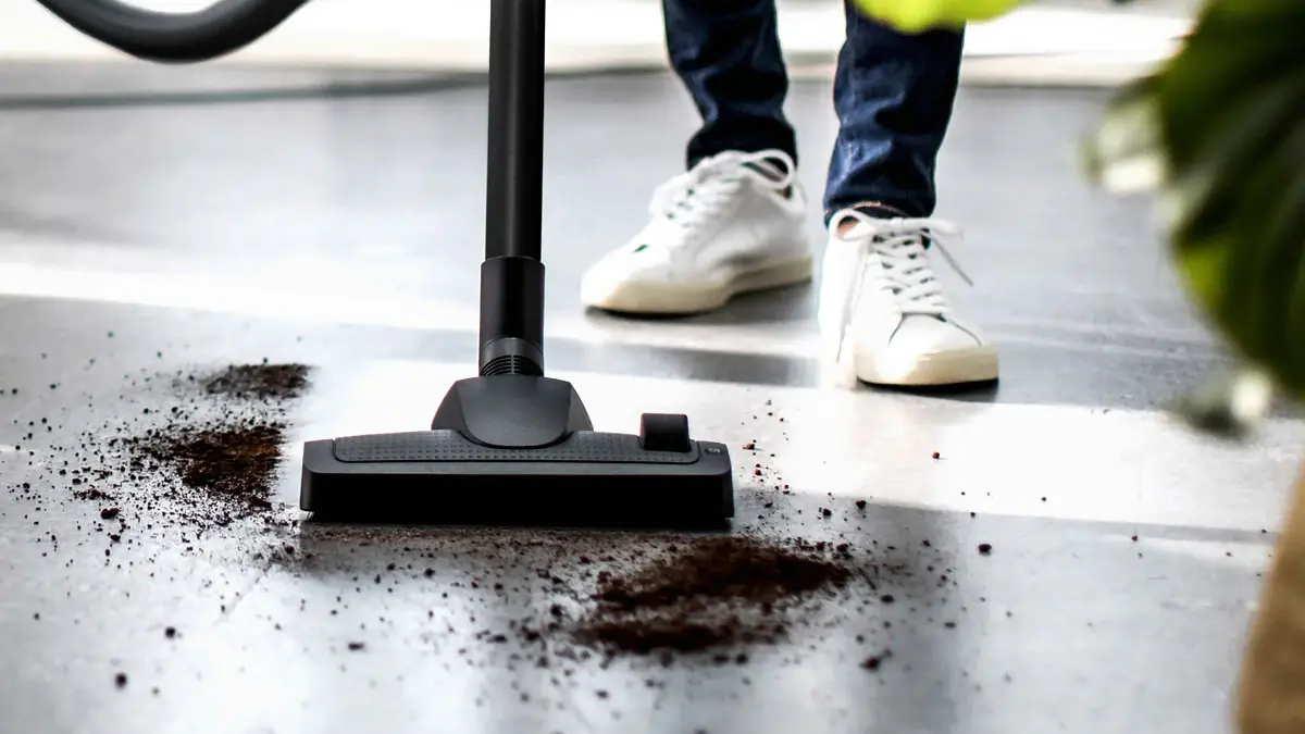 Proč vysavač špatně saje a jak to opravit svépomocí