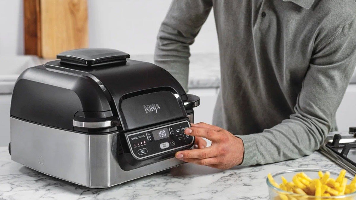 Sbohem, fritézo: nový horkovzdušný spotřebič vaří jídlo 9 různými způsoby