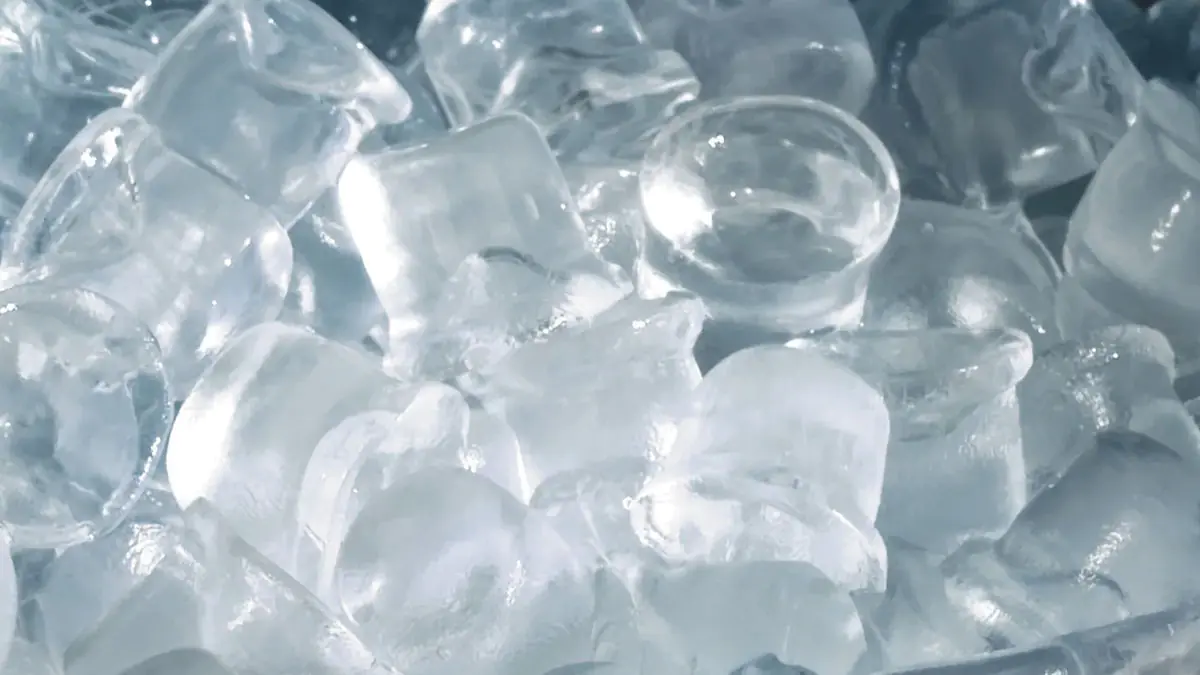 Dejte 10 ks tohoto prostředku místo bělidla do toalety a nechte působit 20 minut... zápach zmizí a bude to svěží