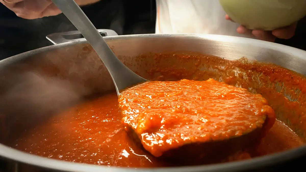 Náš nejoblíbenější zimní polévkový recept je ideální na přípravu dopředu