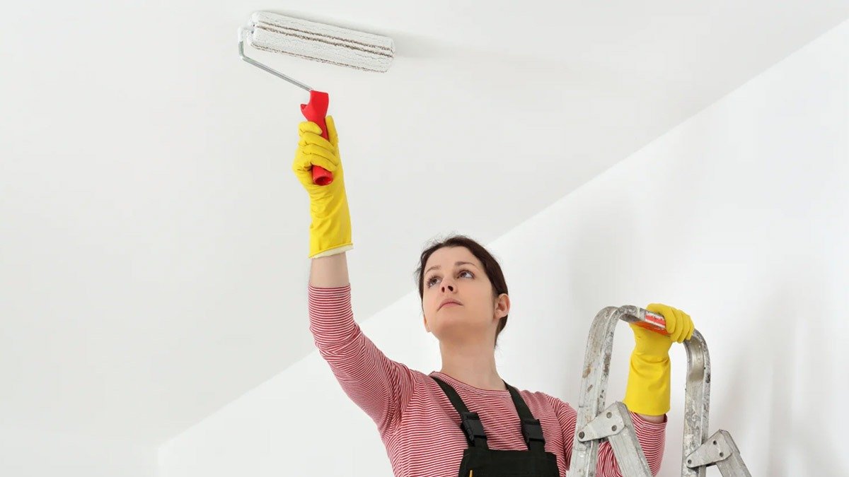 Natahovací strop vyšel z módy: designéři v roce 2026 volí těchto 5 řešení