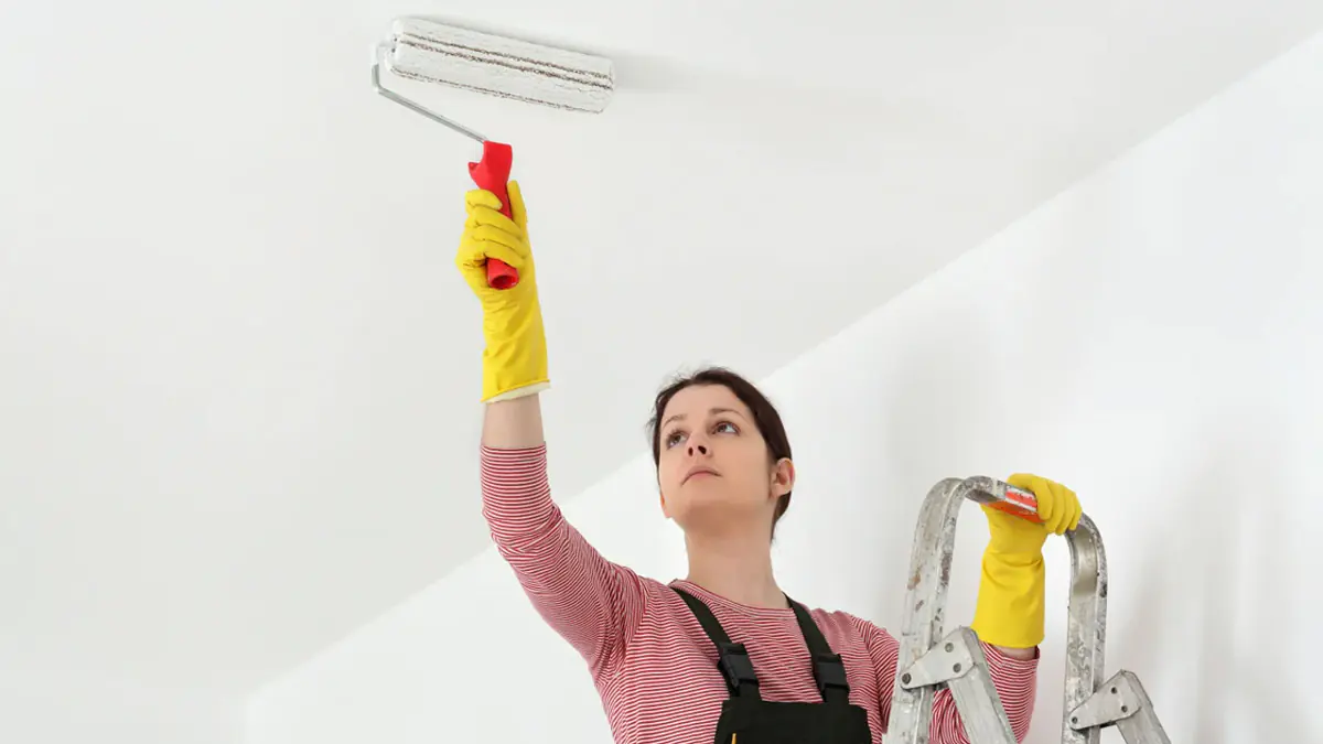 Natahovací strop vyšel z módy: designéři v roce 2026 volí těchto 5 řešení