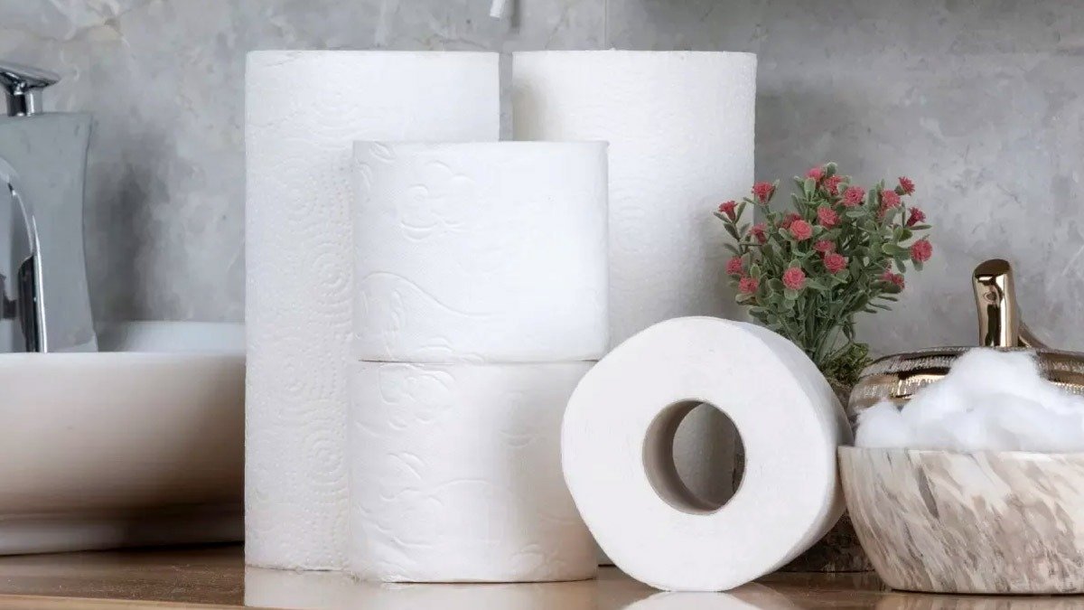 Vroucí voda a toaletní papír: tento málo známý trik řeší běžný problém v domácnosti