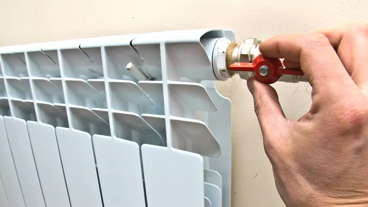 Úplné vypnutí radiátorů v nevyužívaných místnostech může ve skutečnosti zvýšit spotřebu energie