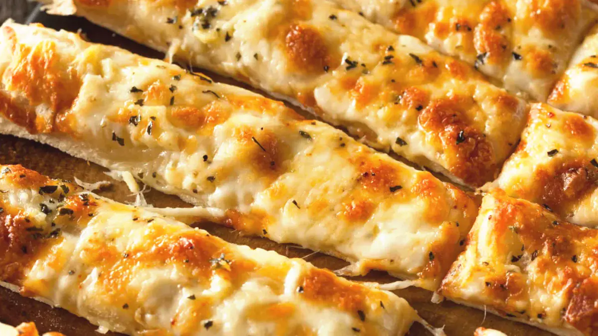 Listové těsto se sýrem a šunkou: chutná jednohubka 3 Listové těsto se sýrem a šunkou: chutná jednohubka