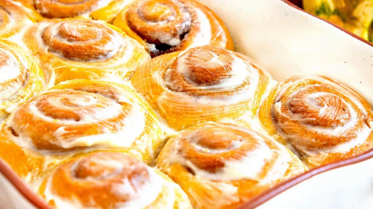 Zimní pomerančové buchtičky měkké a nadýchané s voňavou polevou