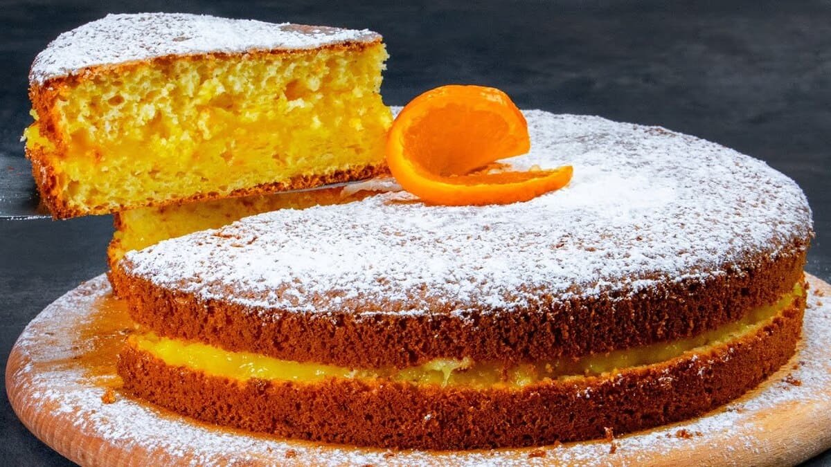 APELSÍNOVÝ DORT SE ŠŤÁVOU Z ČERSTVĚ VYMAČKANÝCH POMERANČŮ bez oleje a snadno