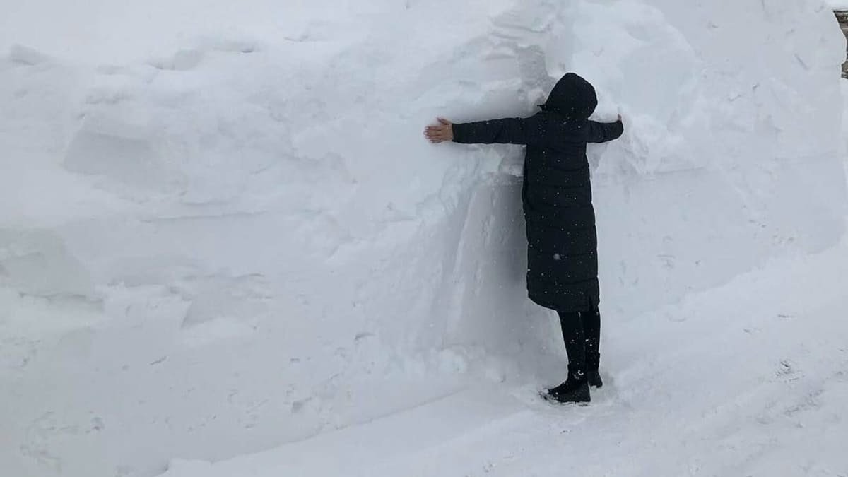Bez lopaty — žádný problém jak rychle odklidit sníh v nouzi