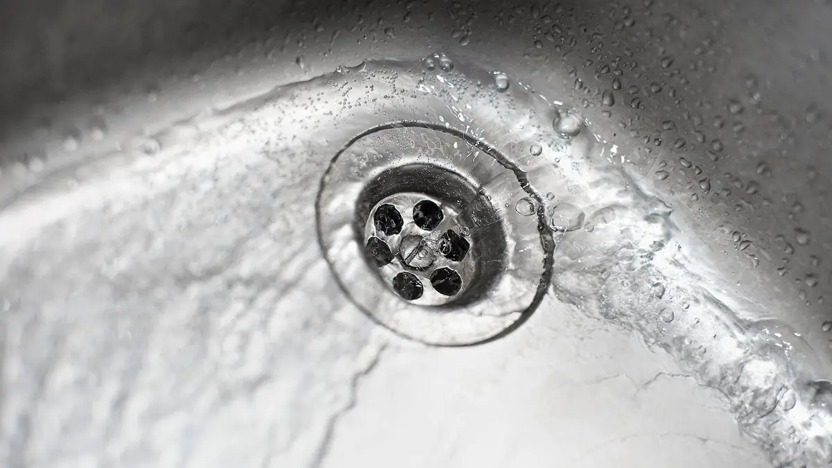 Bez octa a jedlé sody nalijte do odpadu půl sklenice a vyčistí se sám 1 Bez octa a jedlé sody nalijte do odpadu půl sklenice a vyčistí se sám