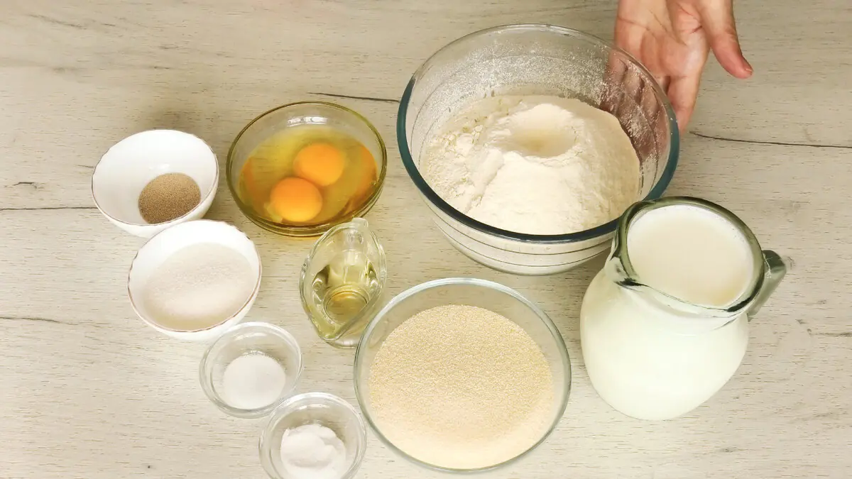 Moje lívance mizí rychleji, než je stíhám péct: jsou silné jako lívanečky, uvnitř nadýchané a s pórovitou kůrkou — na Masopust ani nečekám