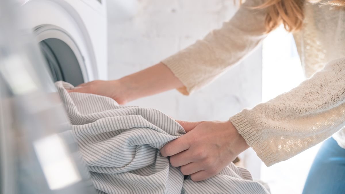 Experti označili nejhorší režim praní: ničí pračku i oblečení