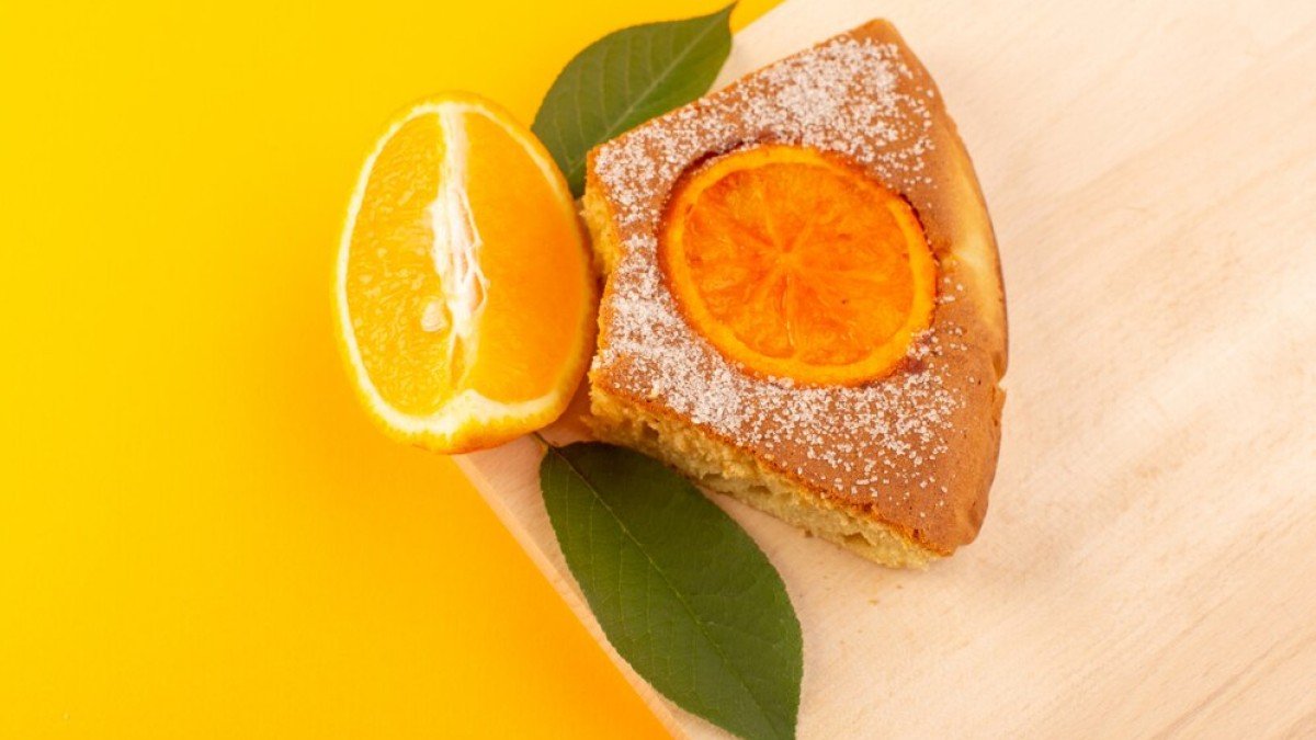 Starý recept, zlatavá barva a královská chuť: co dělá z dortu „14 karátů“ neodolatelný fenomén