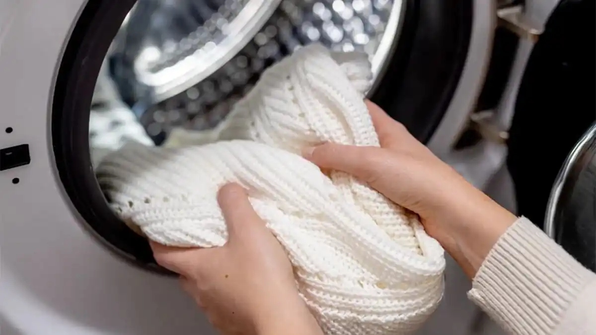 Zimní tipy na praní: drahé svetry se v pračce nepoškodí — vyzkoušejte tyto jednoduché domácí triky