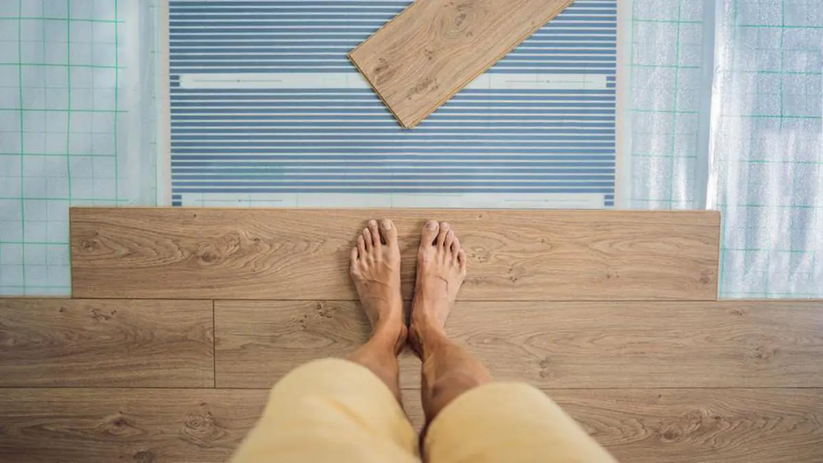 Finská technologie zateplení podlahy bez trubek a elektřiny jak udržet dům teplý i při −36