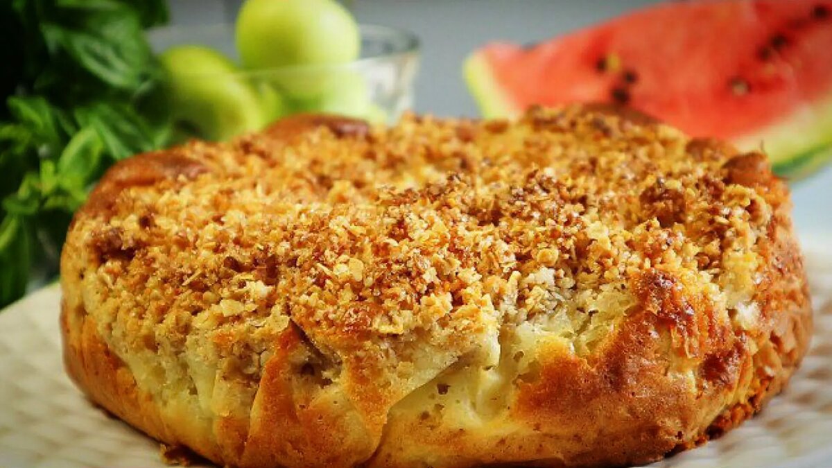 Jablka, ořechy a drobenkové těsto – srbský koláč jabukovač. Vůně v každém drobečku