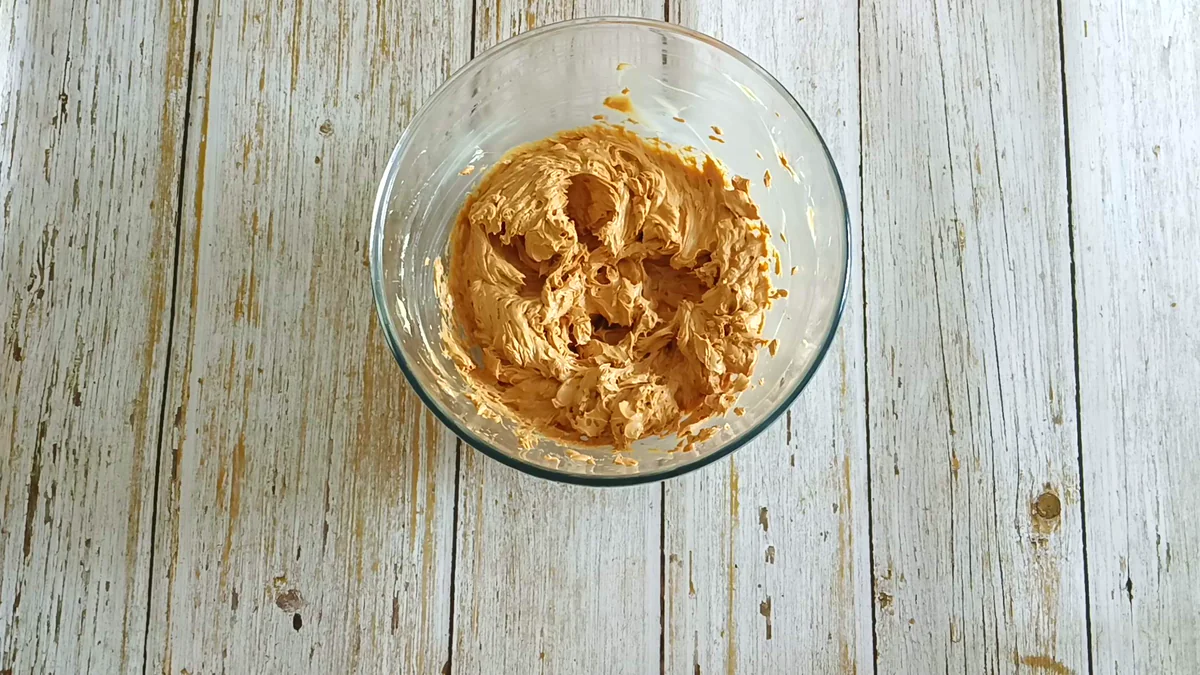 Čokoládový dort s krémem z vařeného kondenzovaného mléka: jemný, vláčný a opravdu výborný