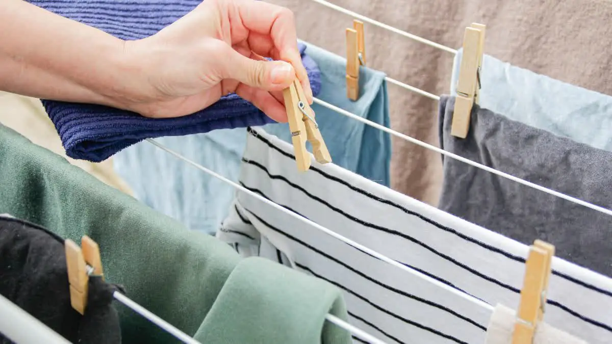 Zimní tipy na praní: není slunce? Oblečení přesto uschne rychle a bez zápachu
