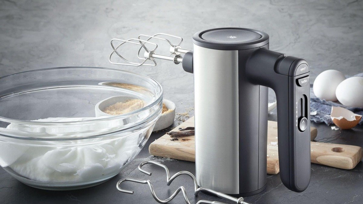 Noční můra s kynutým těstem tato chyba s ručním mixérem vás může stát těsto i přístroj