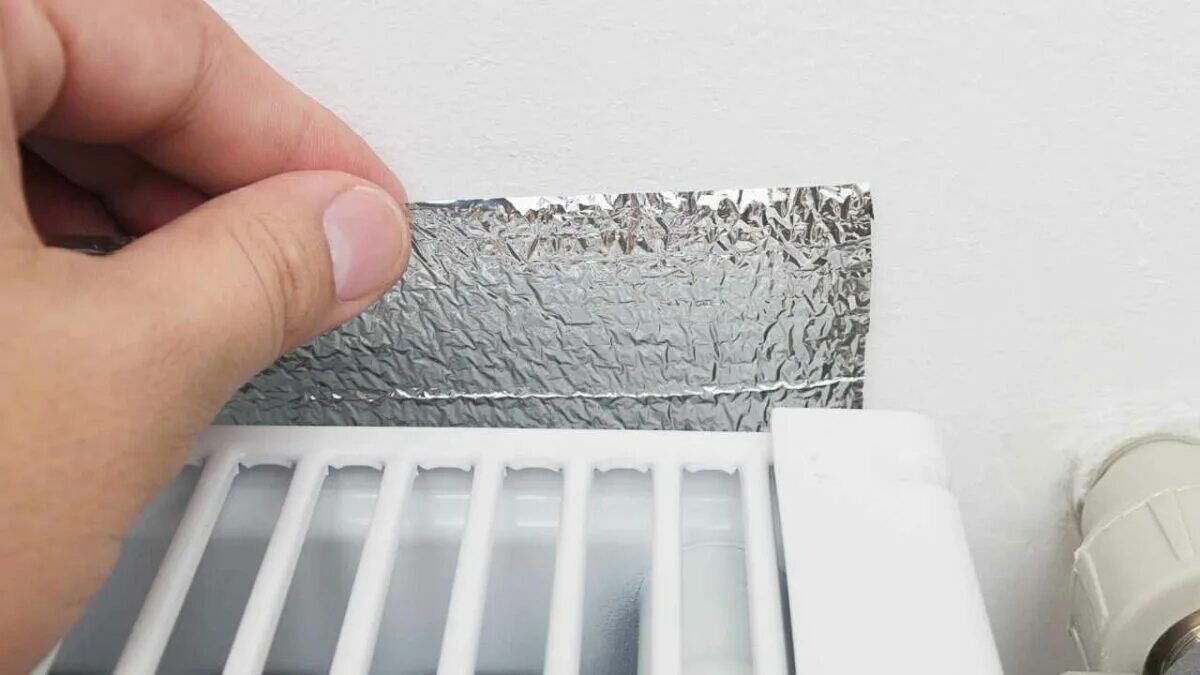 Vezměte kus hliníkové fólie – váš domov se zahřeje za půl hodiny, i když je venku minus 40 °C