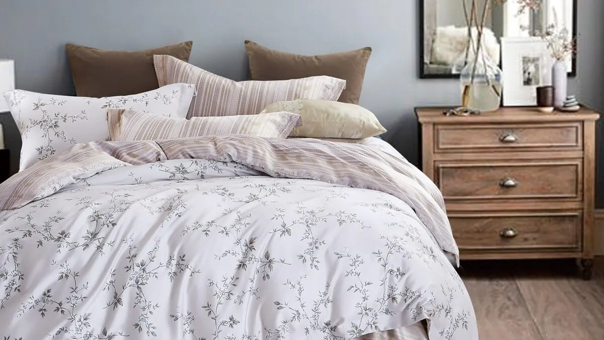 Jaké ložní prádlo vybrat — bambus, satén nebo bavlnu Trend, kvůli kterému se dnes stojí ve frontách