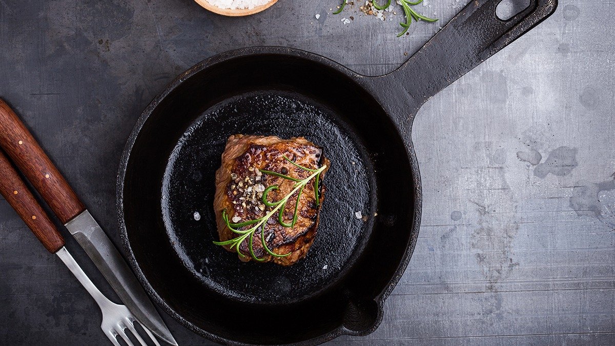 Jakou pánev si vybrat na vaření. Tohle je ta nejzdravější ze všech