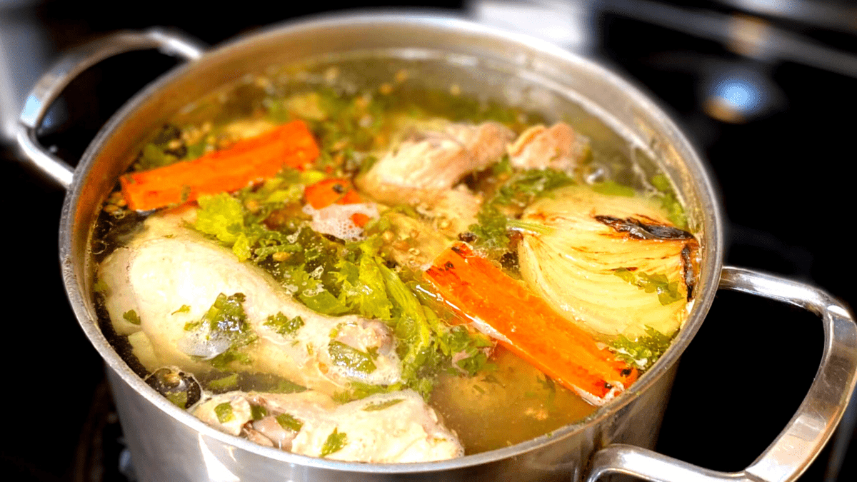 Je opravdu potřeba slít první vodu z vývaru Šéfkuchař odpověděl bez kompromisů tady lidé dělají chybu