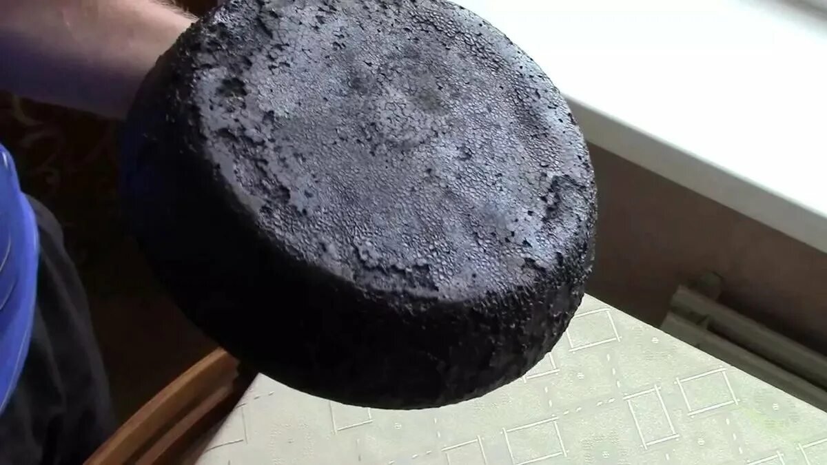 Jednoduché způsoby, jak proměnit zrezivělou železnou pánev v úplně novou