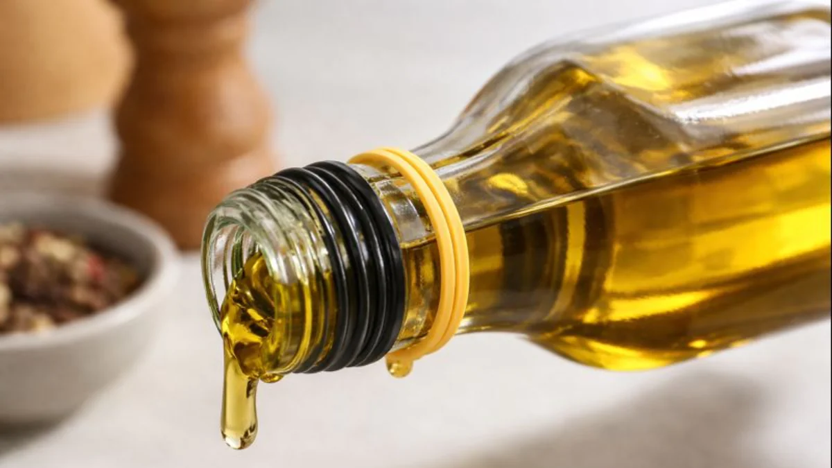 Nespěchejte vyhodit žluté gumičky do domácnosti – zkuste je použít „takhle“ Proč jsme o tom nevěděli dřív 3 Nespěchejte vyhodit žluté gumičky do domácnosti – zkuste je použít „takhle“ Proč jsme o tom nevěděli dřív