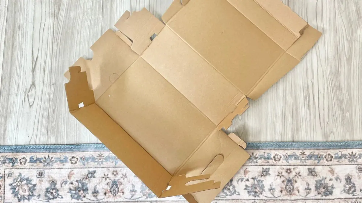 Vyhodila jsem je a litovala: „prázdné krabice od bot“ se překvapivě hodí po celém domě — 4 netradiční způsoby využití, „bez pocitu nepořádku“