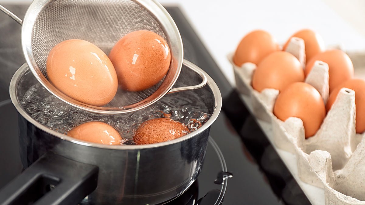 Kuřecí vejce se už nevaří ve vodě Nová metoda je mnohem praktičtější