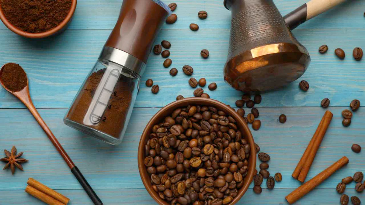 Lifehack, jak se zbavit nepříjemných pachů doma během pár vteřin: stačí lžička kávy, když ji použijete takto