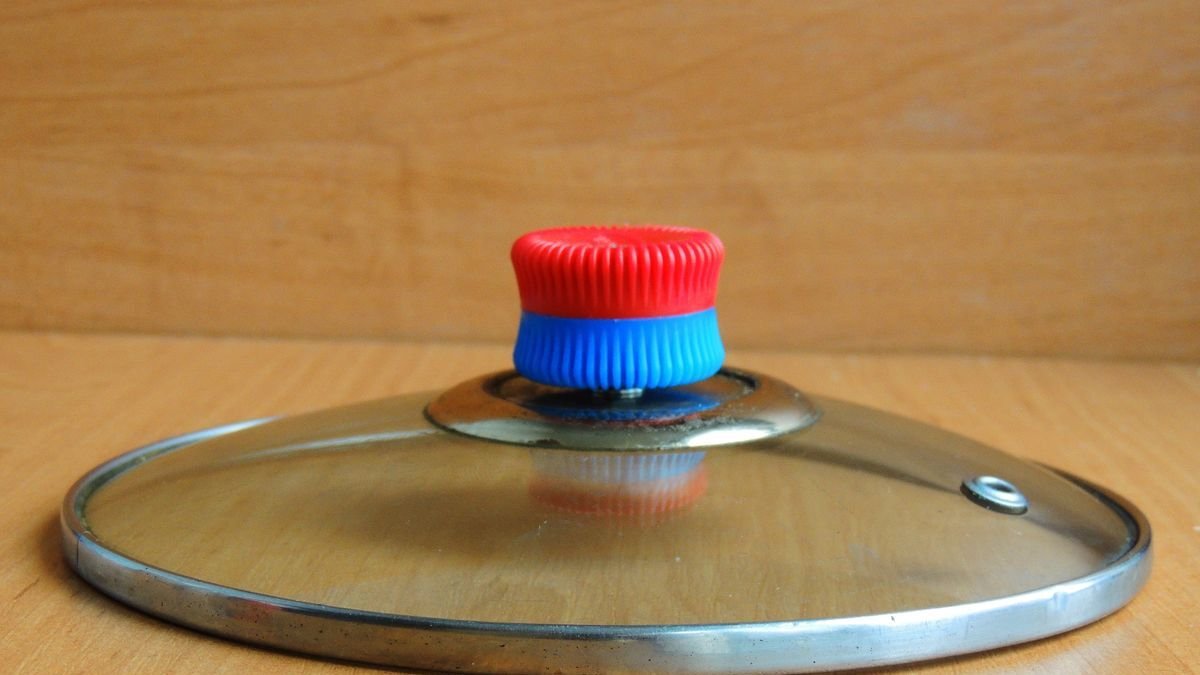 Už nevyhazuji víčka od plastových lahví: takhle je používám v kuchyni — skutečný poklad