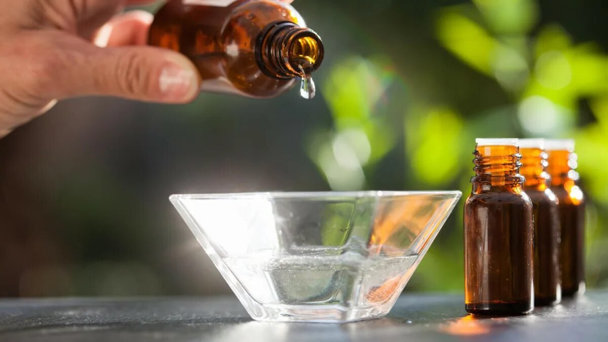 Obchodní osvěžovače vzduchu do koše: 7 kapek do sklenice vody a doma to voní jako v rajské zahradě