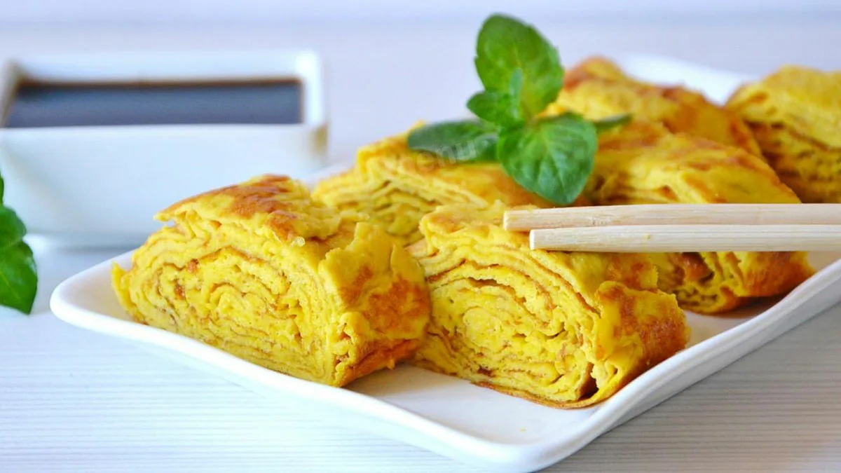 Poprobujte — i když tomu nevěříte! Chutná i za studena! 4 varianty omelety tamagojaki, kterou chcete jíst každé ráno