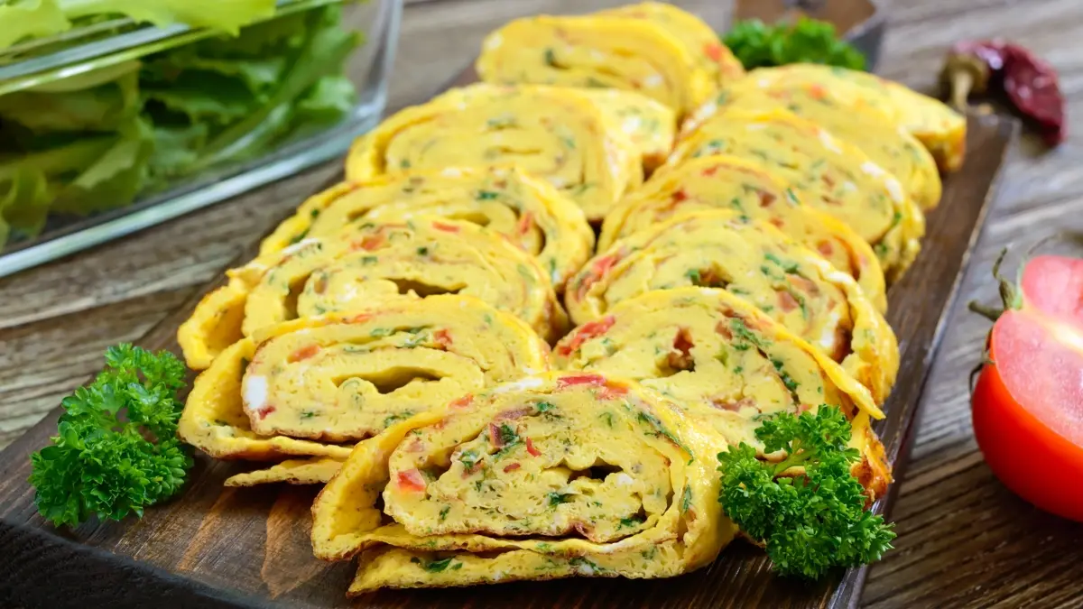 Poprobujte — i když tomu nevěříte! Chutná i za studena! 4 varianty omelety tamagojaki, kterou chcete jíst každé ráno