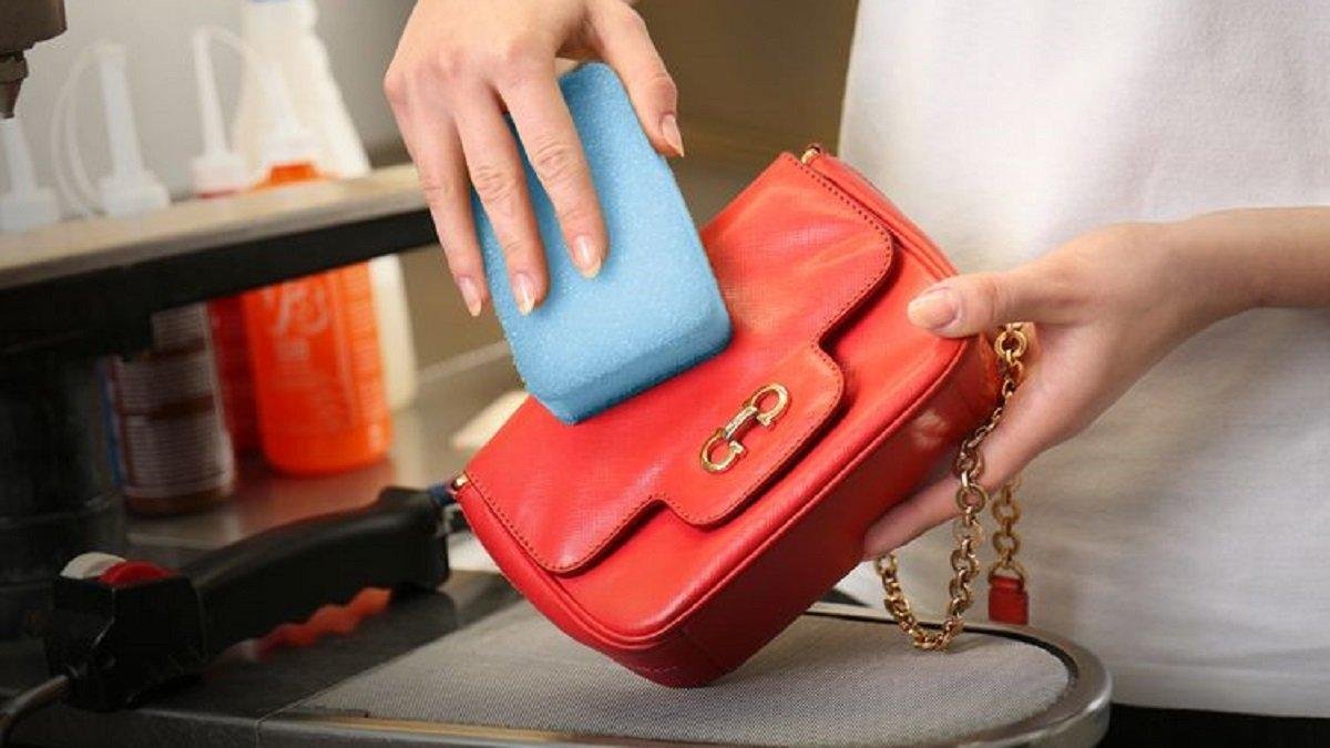 Jak udělat tašku opravdu nepromokavou? Díky tomuto jednoduchému triku bude vodoodpudivá jako stanovina