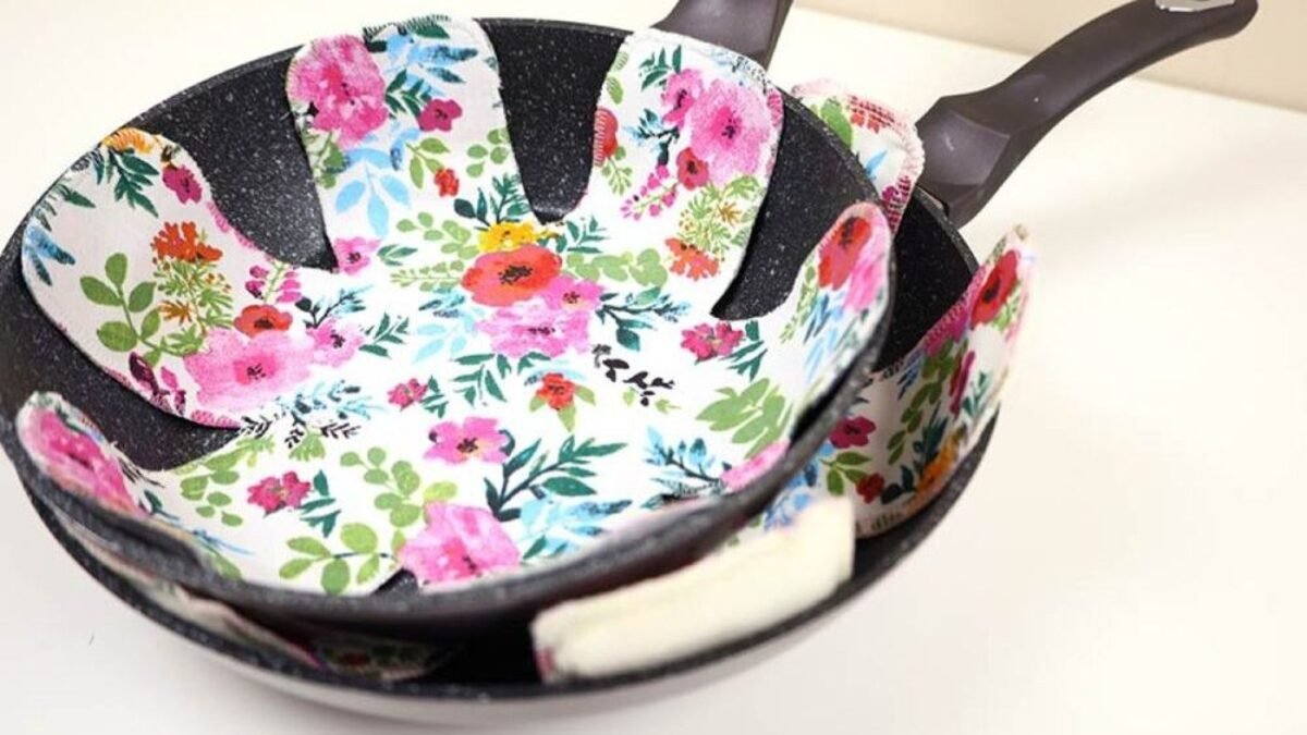 Pokud máte roztrženou nebo velmi starou kuchyňskou utěrku, máte poklad: jak ji zrecyklovat a najít jí nové využití doma