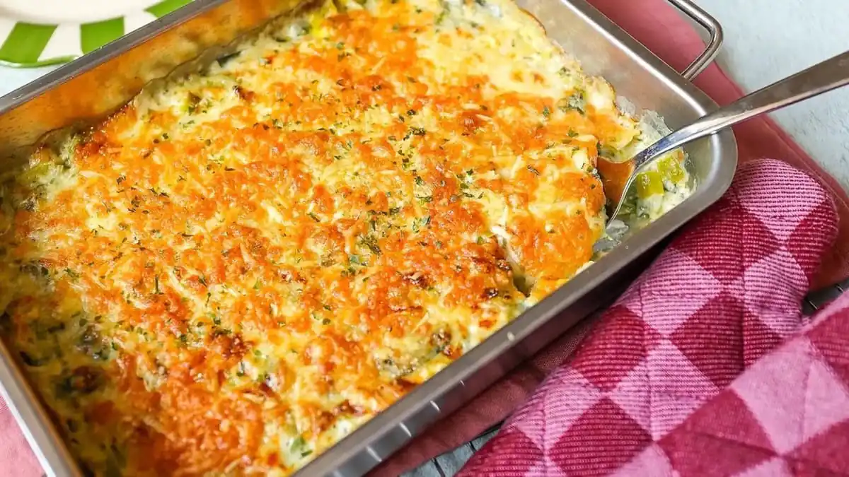 Pórek se sýrem z trouby