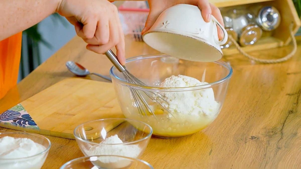 Tvarohový koláč z listového těsta na snídani i útulné rodinné posezení u čaje