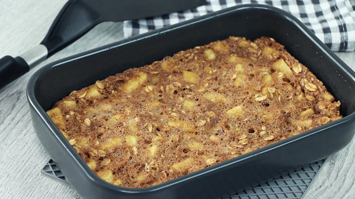 Jablka, jogurt a ovesné vločky! Peču jemný ovocný chléb. Vláčný jako bábovka a zdravý jako snídaně