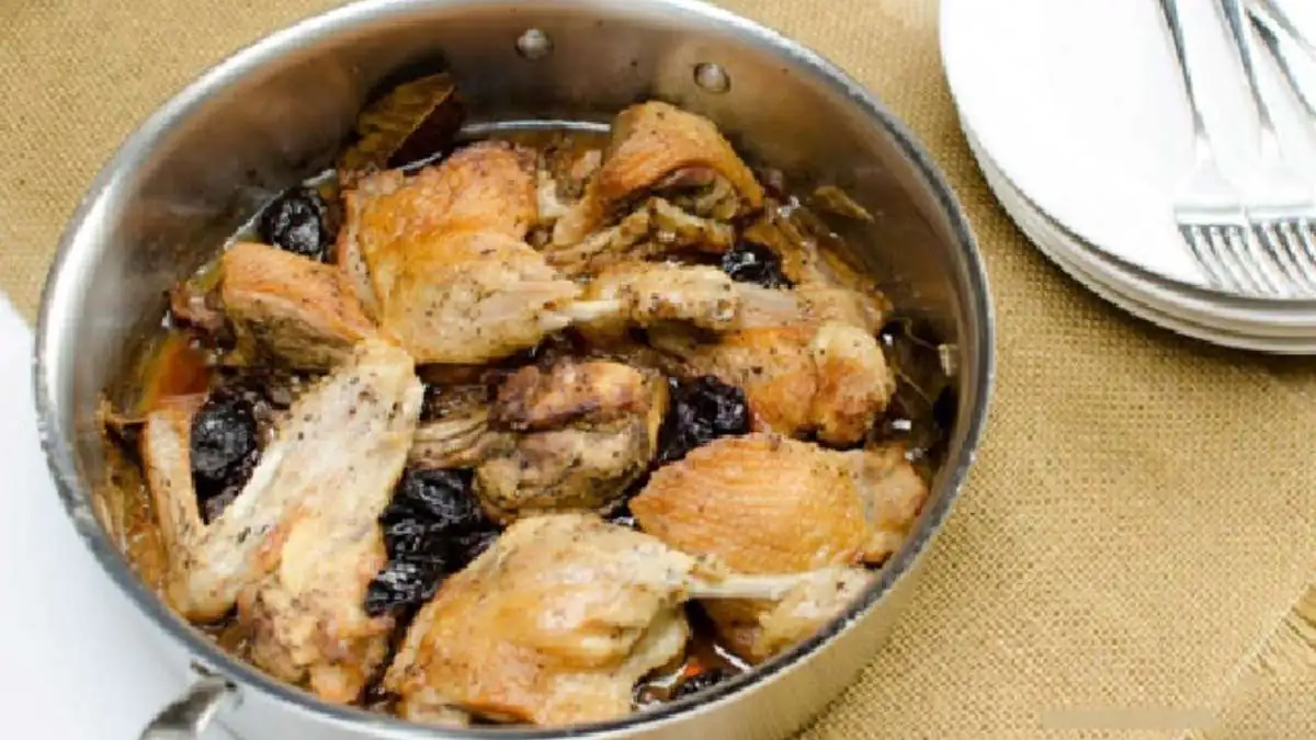 Kuře „Tanzija“: slavnost v jednom hrnci