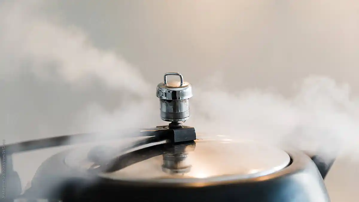 Před výbuchem tlakového hrnce se vždy objeví 6 příznaků 90 % lidí dělá jednu a tu samou chybu