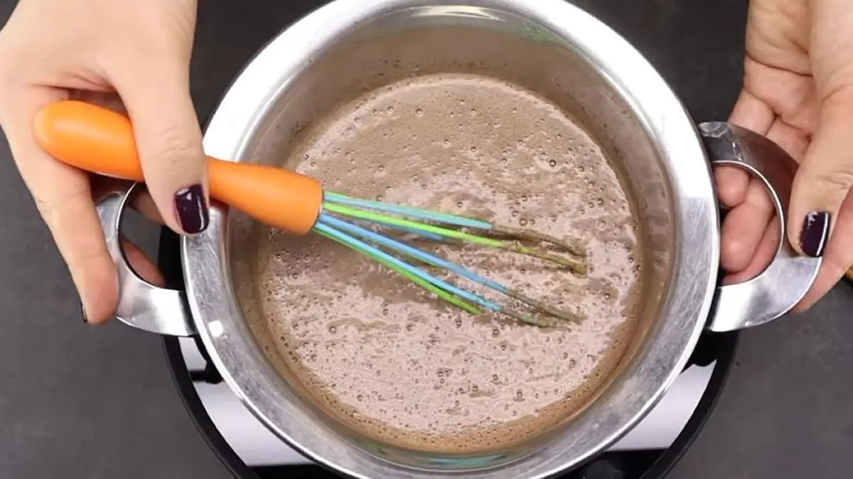 Jak si doma připravit horkou čokoládu zdravě a chutně podle tipů, které se hodí i do českých kuchyní