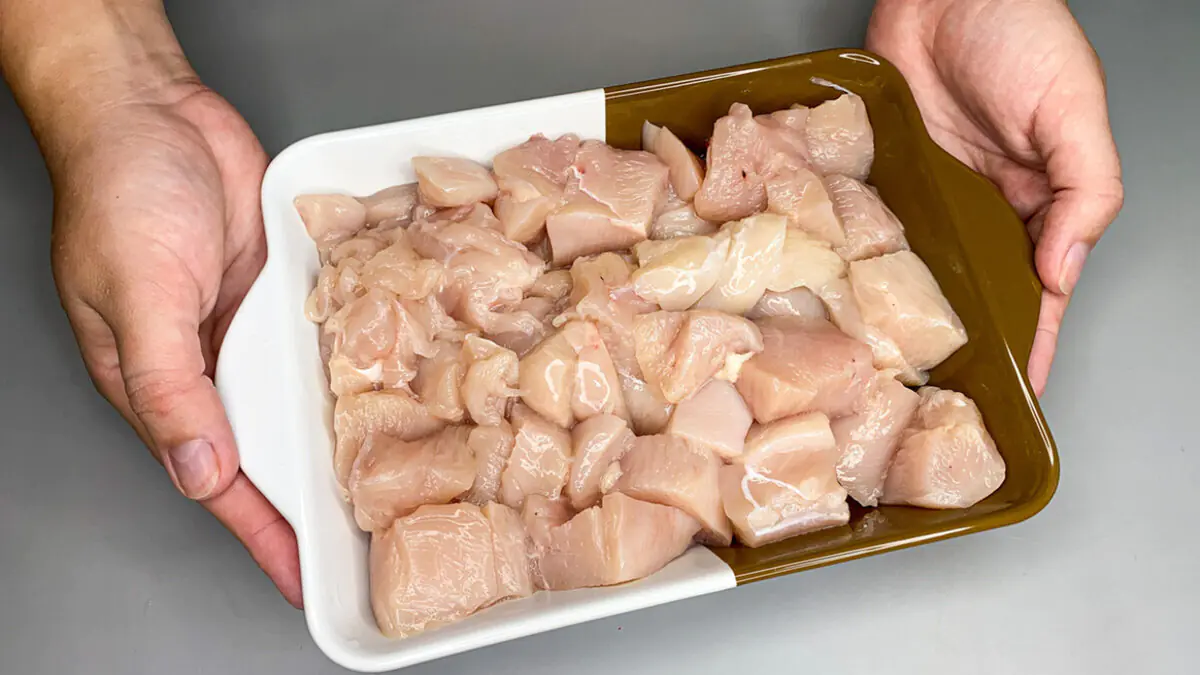 Takto připravíš šíleně dobré kuře – stačí dát všechny suroviny do jednoho pekáče