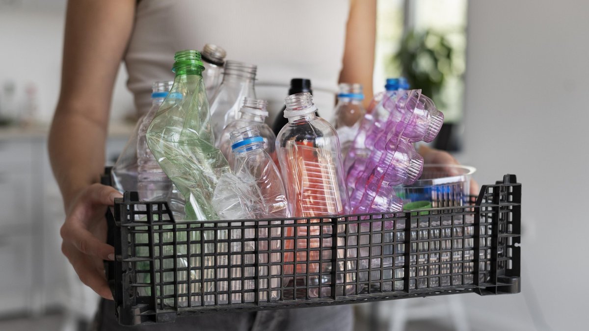 Pokud máte prázdné plastové lahvičky, máte poklad