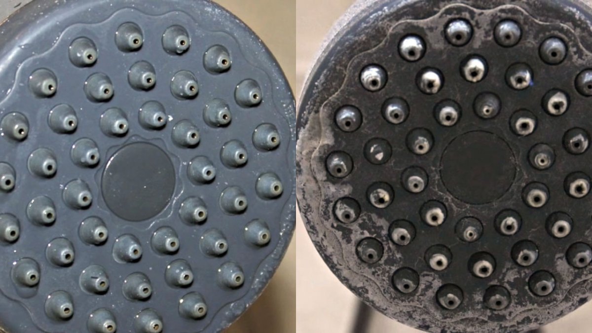 Instalatér vysvětluje, proč „trik se sáčkem octa“ nefunguje na sprchových hlavicích