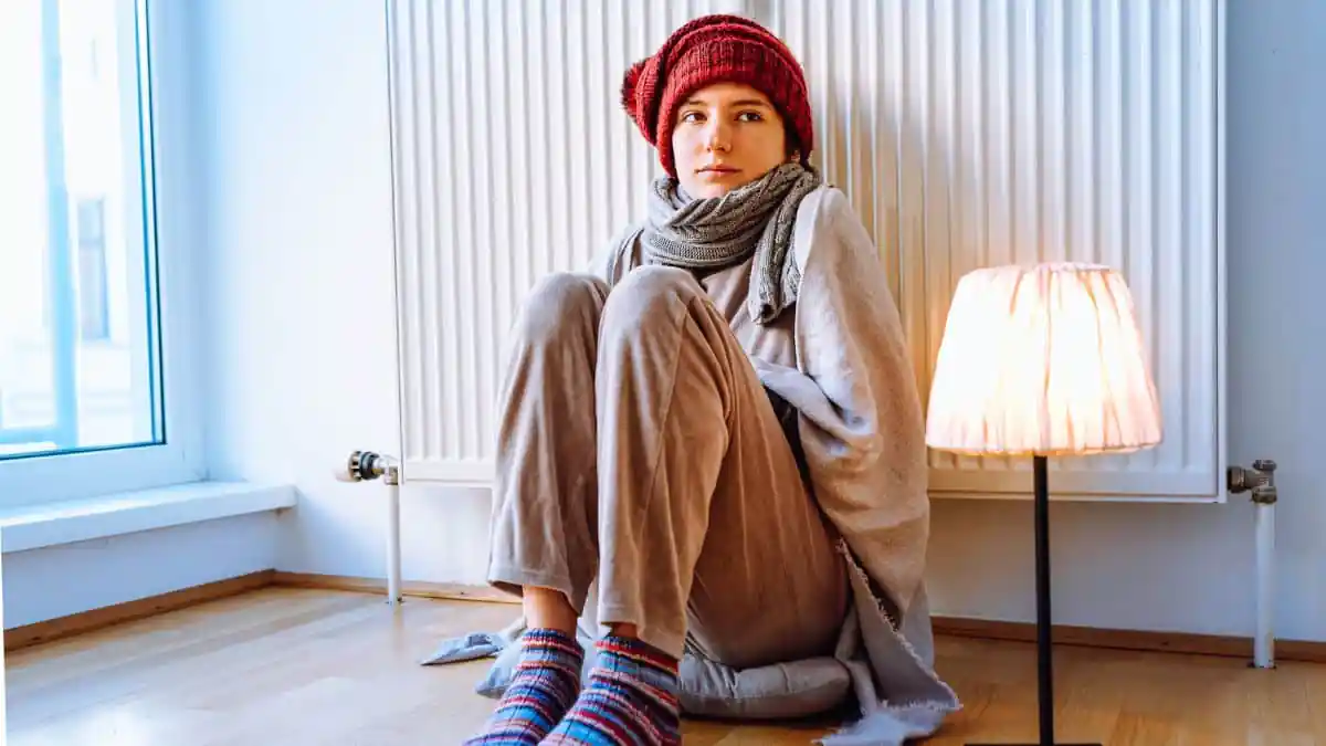 Radiátory topí, ale v bytě je zima: pět důvodů, o kterých instalatéři mlčí
